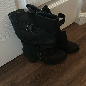 Black Apt 9 boots with heel. Size 7.5